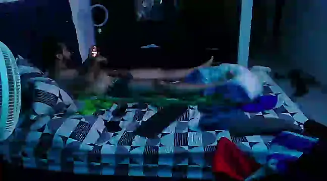 Snapshot of fraeminem chatting on March 2, 3:56 am fraeminem online show from March 2, 3:56 am