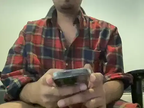 Snapshot of Har3199 chatting on October 21, 12:11 am Har3199 online show from October 21, 12:11 am