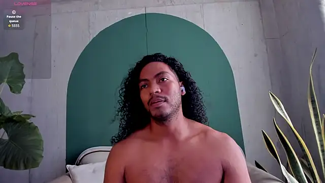 noah jones   online show from December 2, 7:31 pm