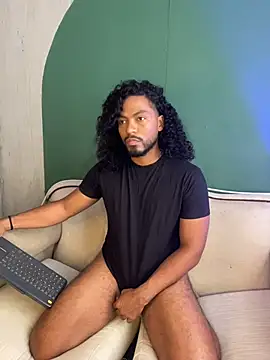 noah jones   online show from February 12, 5:19 pm