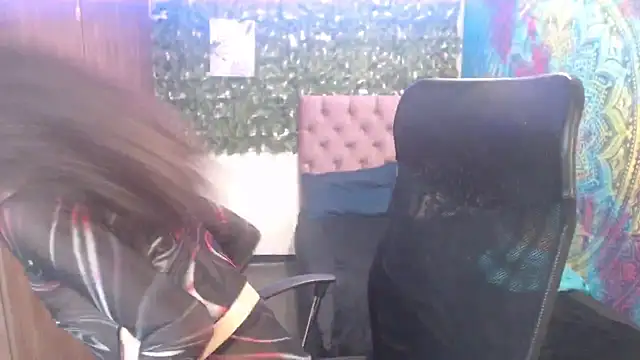 Snapshot of BurningVenus12 chatting on October 2, 3:46 am BurningVenus12 online show from October 2, 3:46 am