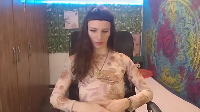 Snapshot of BurningVenus12 chatting on October 18, 2:47 am BurningVenus12 online show from October 18, 2:47 am