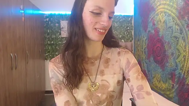 Snapshot of BurningVenus12 chatting on October 18, 5:25 pm BurningVenus12 online show from October 18, 5:25 pm