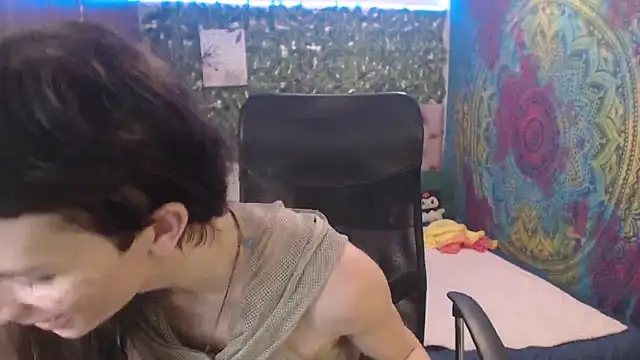 Snapshot of BurningVenus12 chatting on October 30, 3:02 pm BurningVenus12 online show from October 30, 3:02 pm