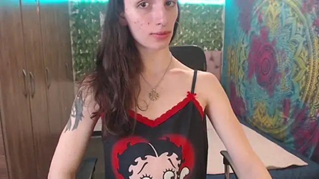 Snapshot of BurningVenus12 chatting on November 2, 8:17 am BurningVenus12 online show from November 2, 8:17 am