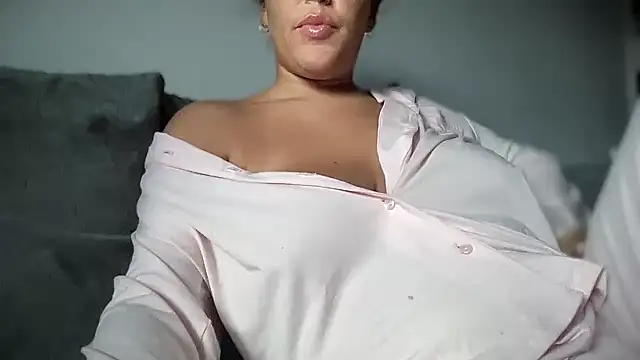 lilylush24 online show from October 2, 10:44 am