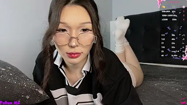 Rin Aooki online show from September 13, 1:55 pm