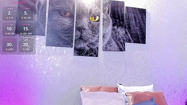 lilicooper  online show from October 25, 8:14 pm