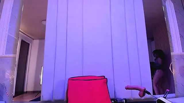 ivannabellini online show from February 21, 2:29 pm