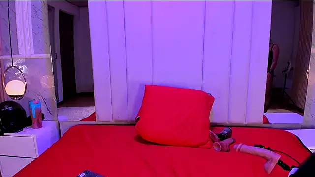 ivannabellini online show from March 5, 2:35 pm