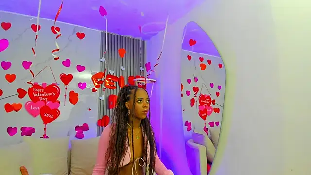 Snapshot of ebonydreams01 chatting on February 22, 12:08 pm ebonydreams01 online show from February 22, 12:08 pm