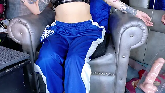 LusstCruella online show from October 22, 1:22 pm