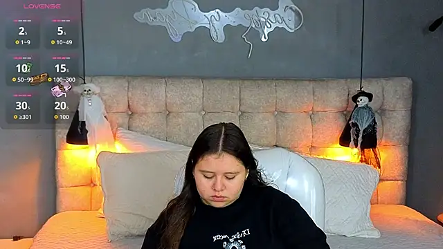 Laia and Aloby online show from October 13, 10:32 pm