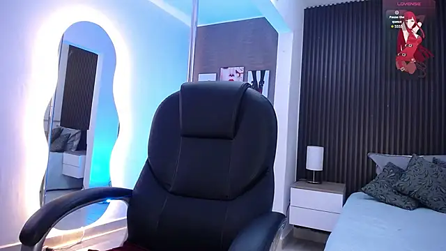 natasha  jackson online show from October 22, 12:38 pm