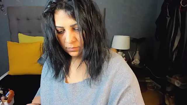 AmyCubes online show from March 1, 4:25 am