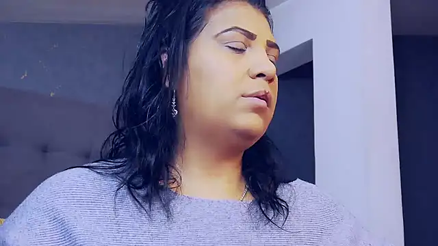 AmyCubes online show from May 16, 5:04 am