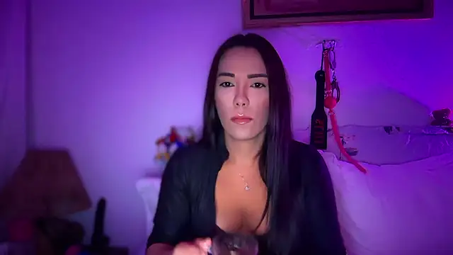 Snapshot of mistresslaviniabr chatting on January 5, 8:01 pm mistresslaviniabr online show from January 5, 8:01 pm