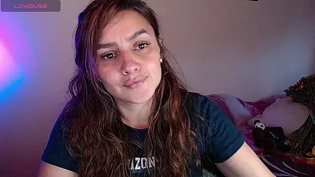 Lu perez online show from December 17, 10:32 pm