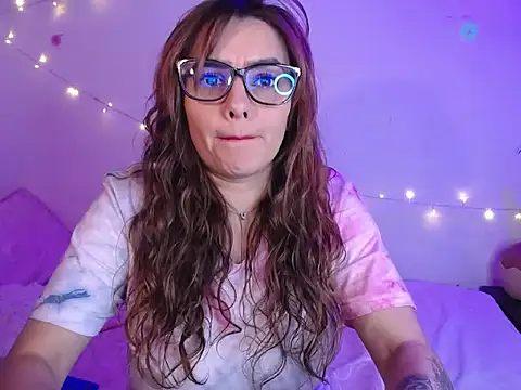 Lu perez online show from November 5, 10:10 pm