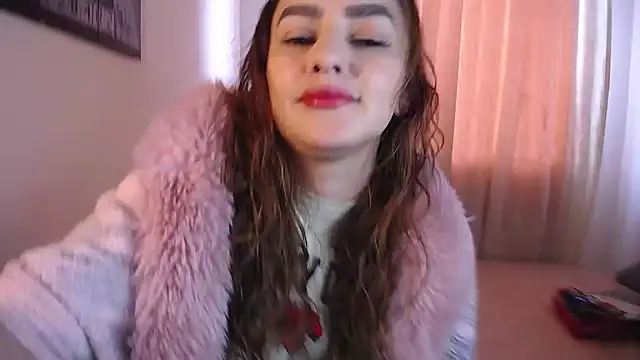 Snapshot of Lu_perez chatting on February 24, 6:06 pm Lu perez online show from February 24, 6:06 pm