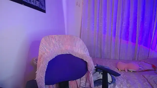 Snapshot of Lu_perez chatting on March 3, 10:37 pm Lu perez online show from March 3, 10:37 pm