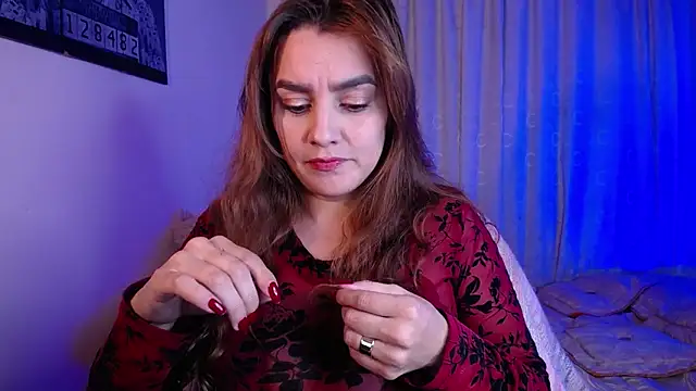 Snapshot of Lu_perez chatting on March 13, 2:18 am Lu perez online show from March 13, 2:18 am