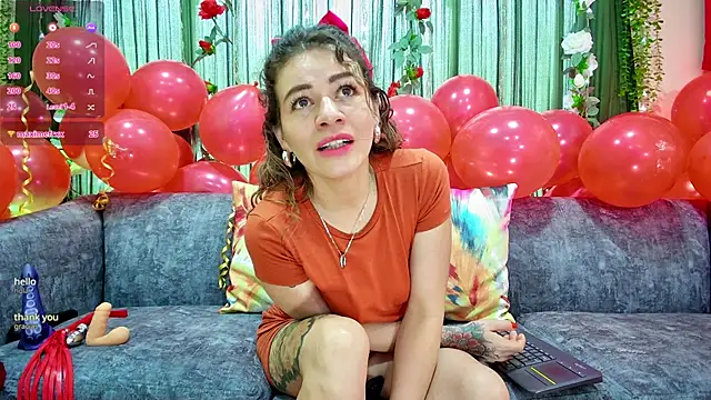 Snapshot of oriana_thomson2 chatting on March 18, 9:10 pm oriana thomson2 online show from March 18, 9:10 pm