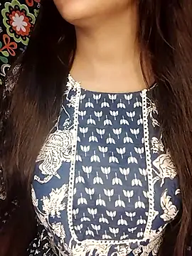 Sreya213 online show from March 18, 6:44 pm