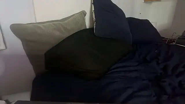 hot shot 13 online show from January 9, 11:50 pm