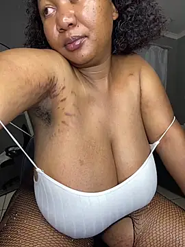 Snapshot of MayaPassion chatting on March 12, 8:04 pm MayaPassion online show from March 12, 8:04 pm