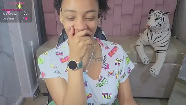 Violeth b online show from March 10, 1:16 pm