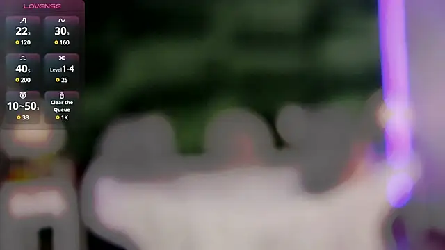 Snapshot of SelenSummer chatting on March 5, 9:27 am SelenSummer online show from March 5, 9:27 am