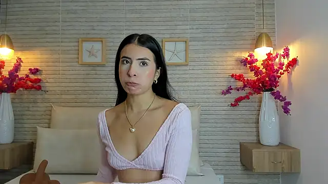 IssabellaLopez online show from September 30, 11:48 am