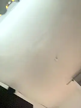 IssabellaLopez online show from January 8, 1:57 pm