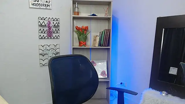 Snapshot of Jeam_hot chatting on January 10, 9:31 pm Jeam hot online show from January 10, 9:31 pm