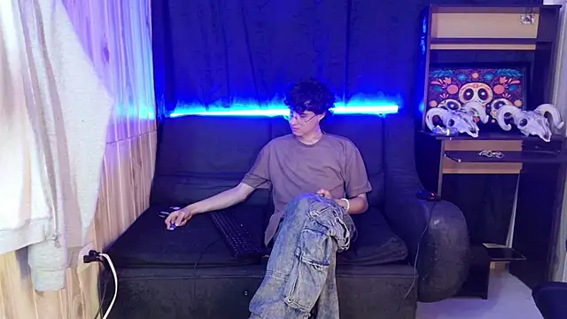Snapshot of Jeam_hot chatting on February 14, 1:23 am Jeam hot online show from February 14, 1:23 am
