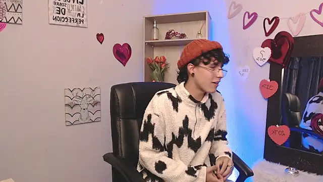 Snapshot of Jeam_hot chatting on March 4, 8:49 pm Jeam hot online show from March 4, 8:49 pm