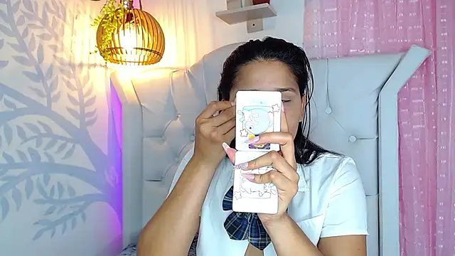 Alison Wiley online show from May 13, 5:38 am