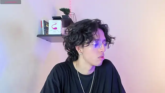 Snapshot of manu_vera chatting on September 25, 8:01 pm manu vera online show from September 25, 8:01 pm