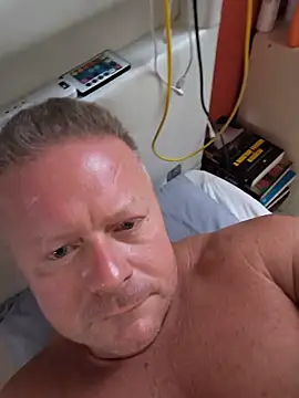 swingr online show from May 24, 4:39 am