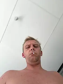 aus guy93 online show from February 21, 5:52 am