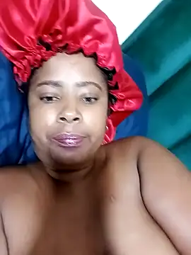 Snapshot of 2Sweetysmile chatting on February 17, 12:12 pm 2Sweetysmile online show from February 17, 12:12 pm