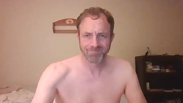 Snapshot of CLRunow chatting on September 10, 9:04 pm CLRunow online show from September 10, 9:04 pm