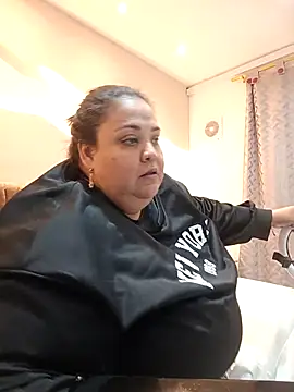 Alisson am online show from February 2, 11:31 am