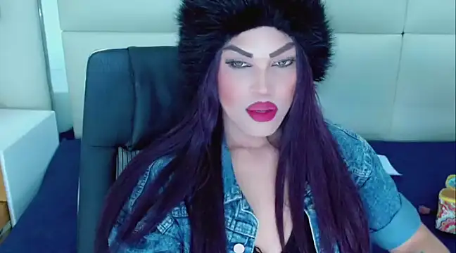 NathaliaCross online show from January 15, 7:05 am