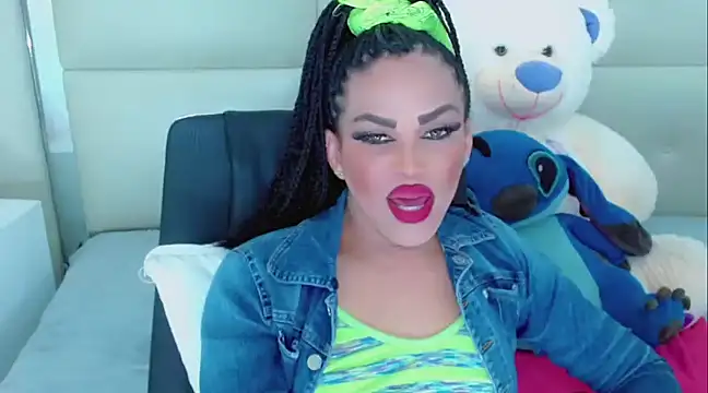 NathaliaCross online show from February 11, 11:01 pm