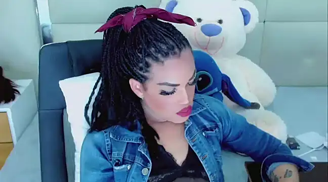 NathaliaCross online show from February 13, 7:35 am