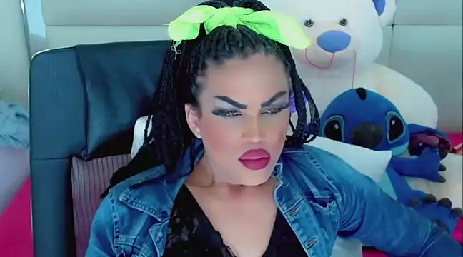 NathaliaCross online show from February 28, 12:31 pm