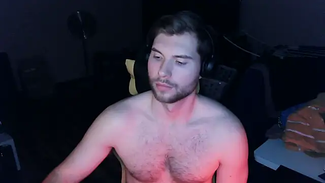 Snapshot of Ironman220 chatting on March 16, 6:12 pm Ironman220 online show from March 16, 6:12 pm