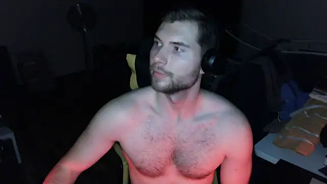 Snapshot of Ironman220 chatting on March 19, 7:07 pm Ironman220 online show from March 19, 7:07 pm